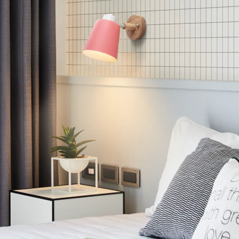 APPLIQUE MURALE LED ABAT-JOUR ORIENTABLE EN MÉTAL ET SUPPORT EN BOIS